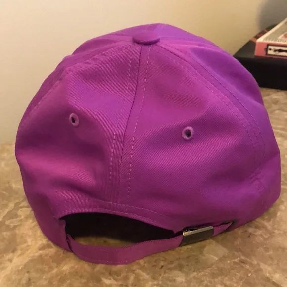 Reebok Cap - Picture 4 of 7